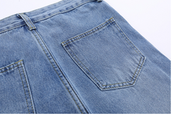 Jeans mit Druckknöpfen – Mittelblaue Waschung