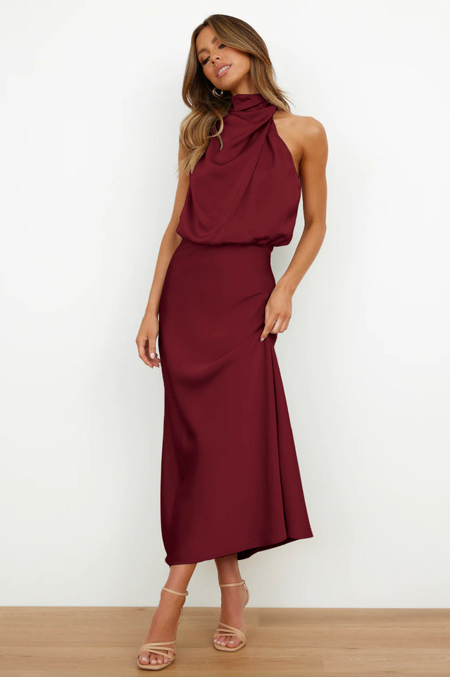 Neckholder-Brautjungfernkleid aus Satin mit ärmellosem Schnitt