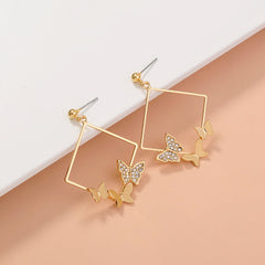 Geometrische, modische Schmetterlingsohrringe mit Diamantbesatz