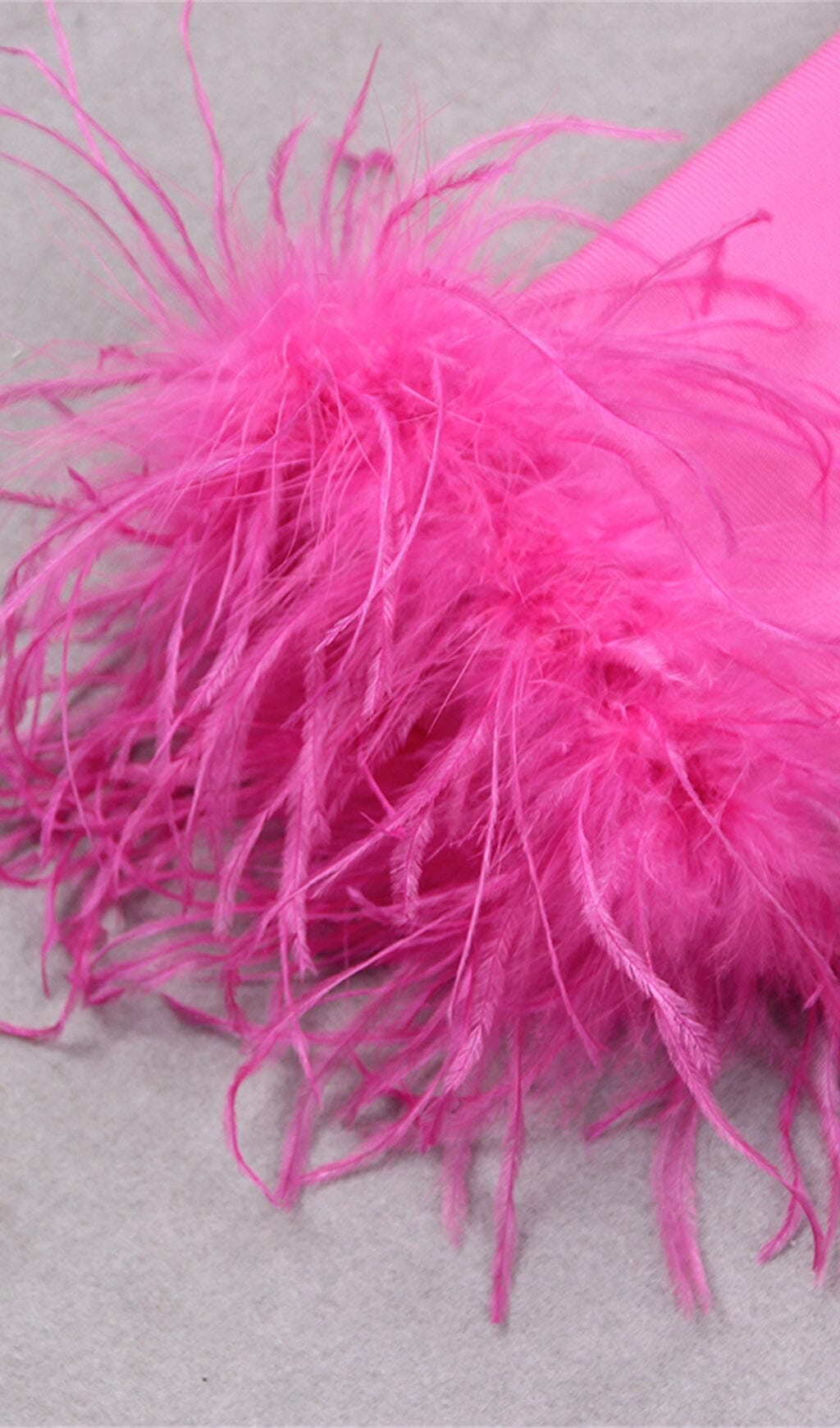 Stretch-Minikleid mit langen Ärmeln in HYPER Pink