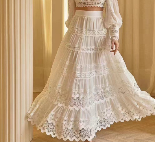SNOWFLAKE Lace Two Piece Set in White