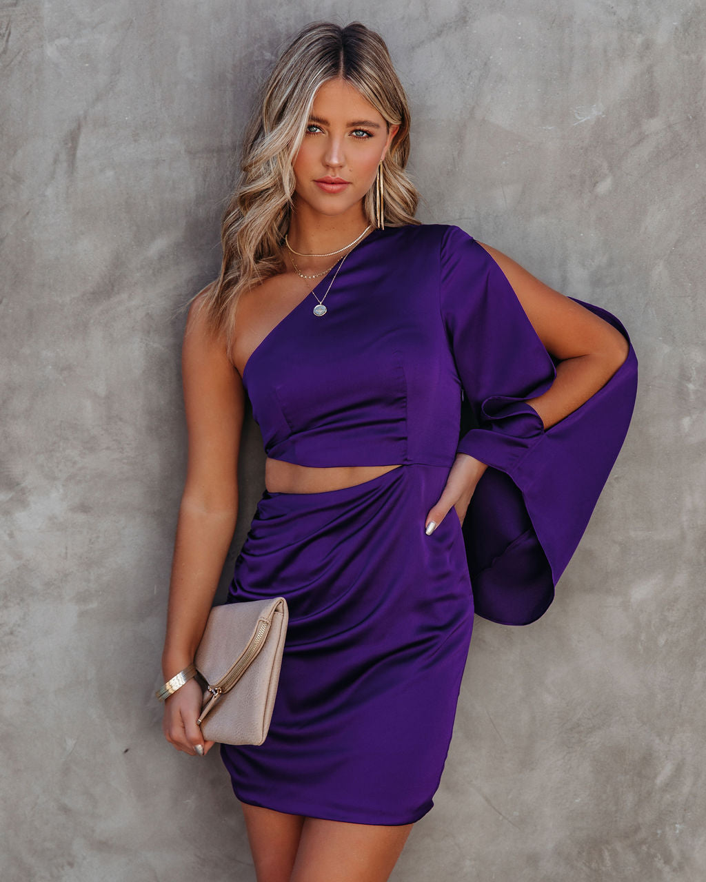 Caydan Satin One-Shoulder Cutout Kleid - Pflaume - ENDGÜLTIGER VERKAUF 