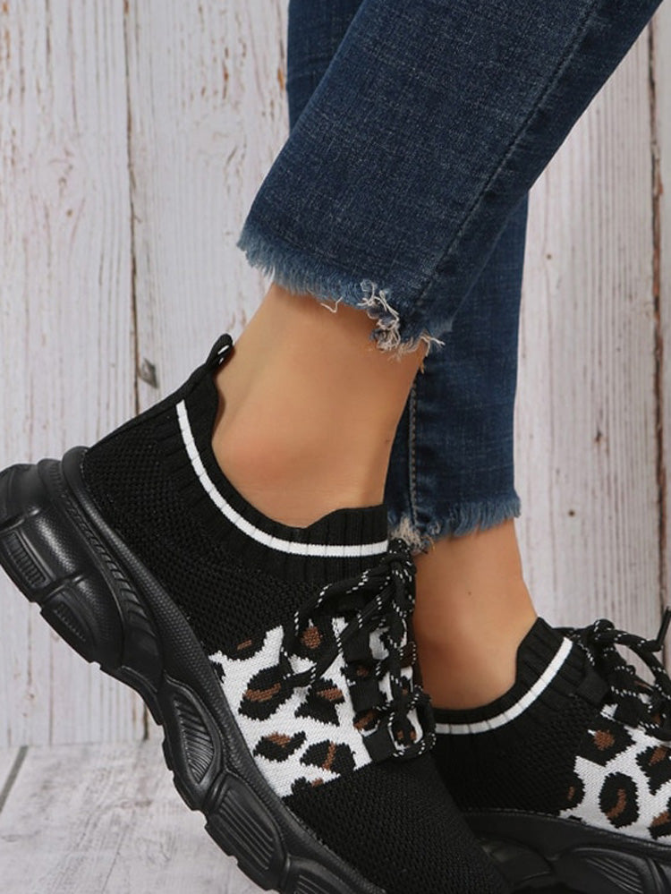 Sneakers mit Leopardenmuster und Patchwork