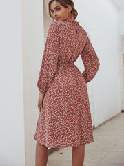 Disty Floral Mock Neck Elastic Wasit Dress Sai Feel