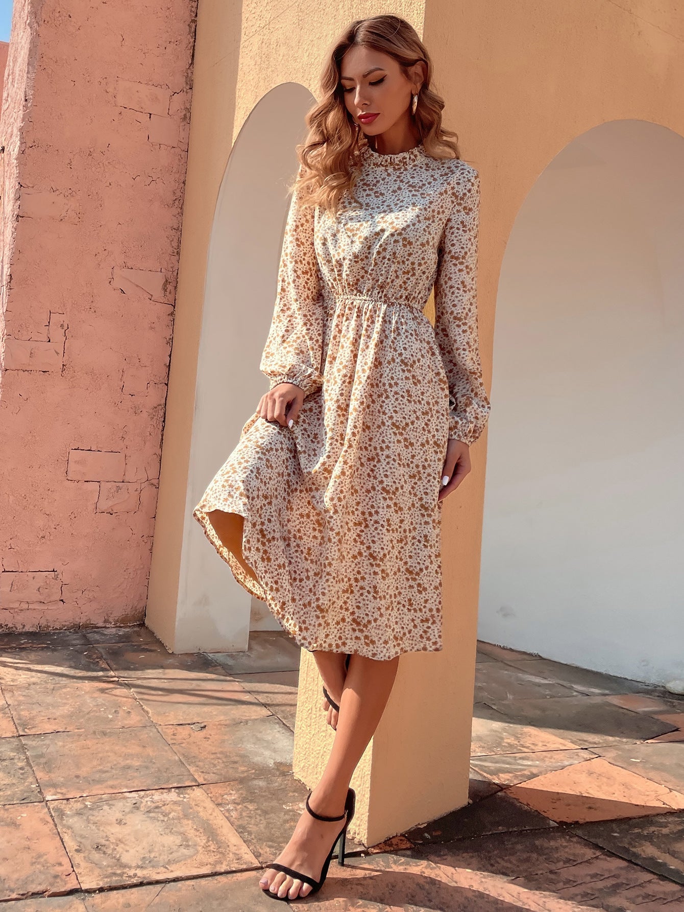 Disty Floral Mock Neck Elastic Wasit Dress Sai Feel