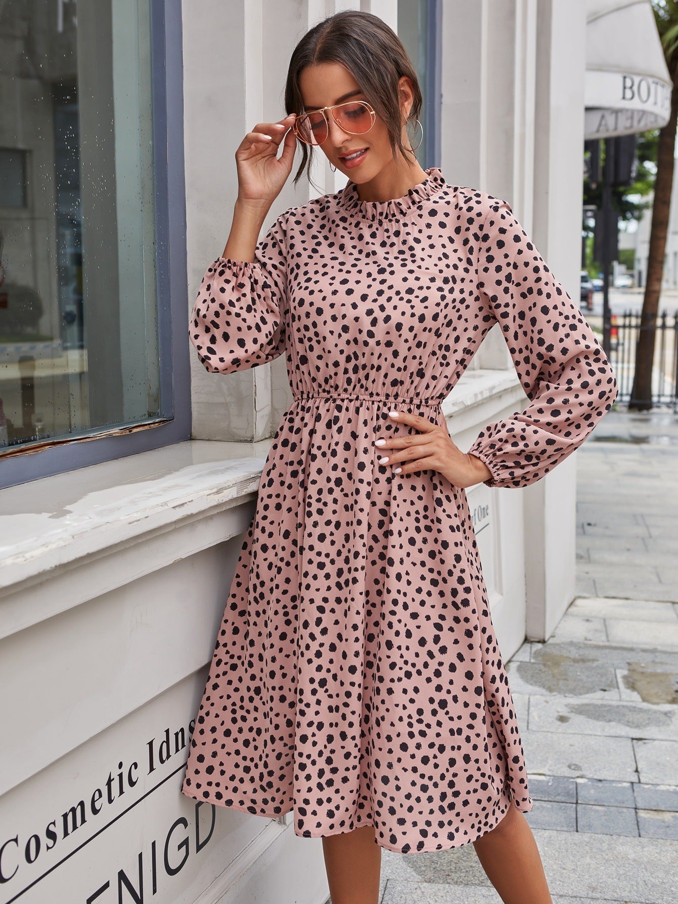 Disty Floral Mock Neck Elastic Wasit Dress Sai Feel