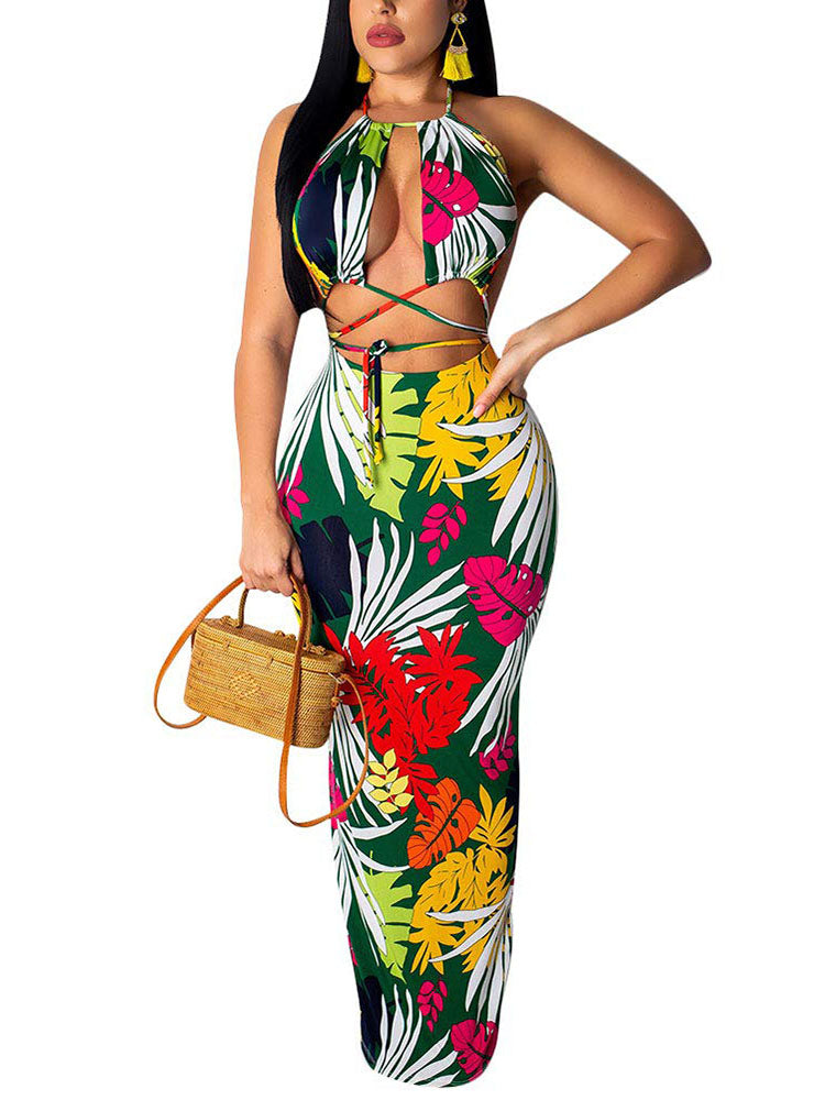 Zweiteilige Outfits mit Neckholder-Top und Maxikleid