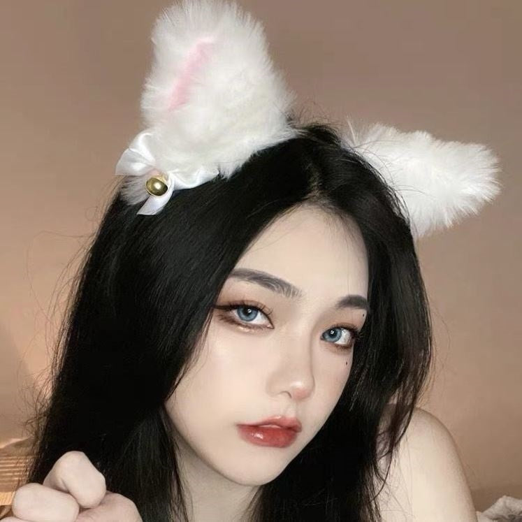 Süßes luxuriöses Neko-Stirnband mit Glöckchenohren 