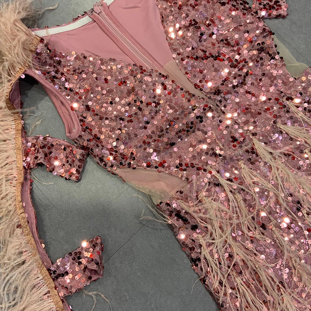 Mini-Bodycon-Kleid mit V-Ausschnitt und langen Ärmeln und Pailletten