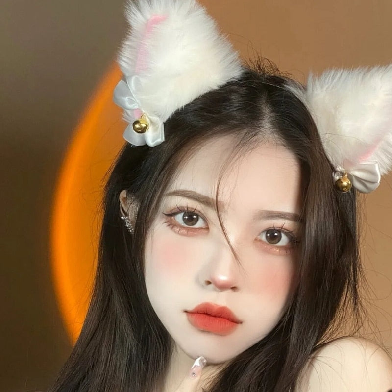 Süßes luxuriöses Neko-Stirnband mit Glöckchenohren 
