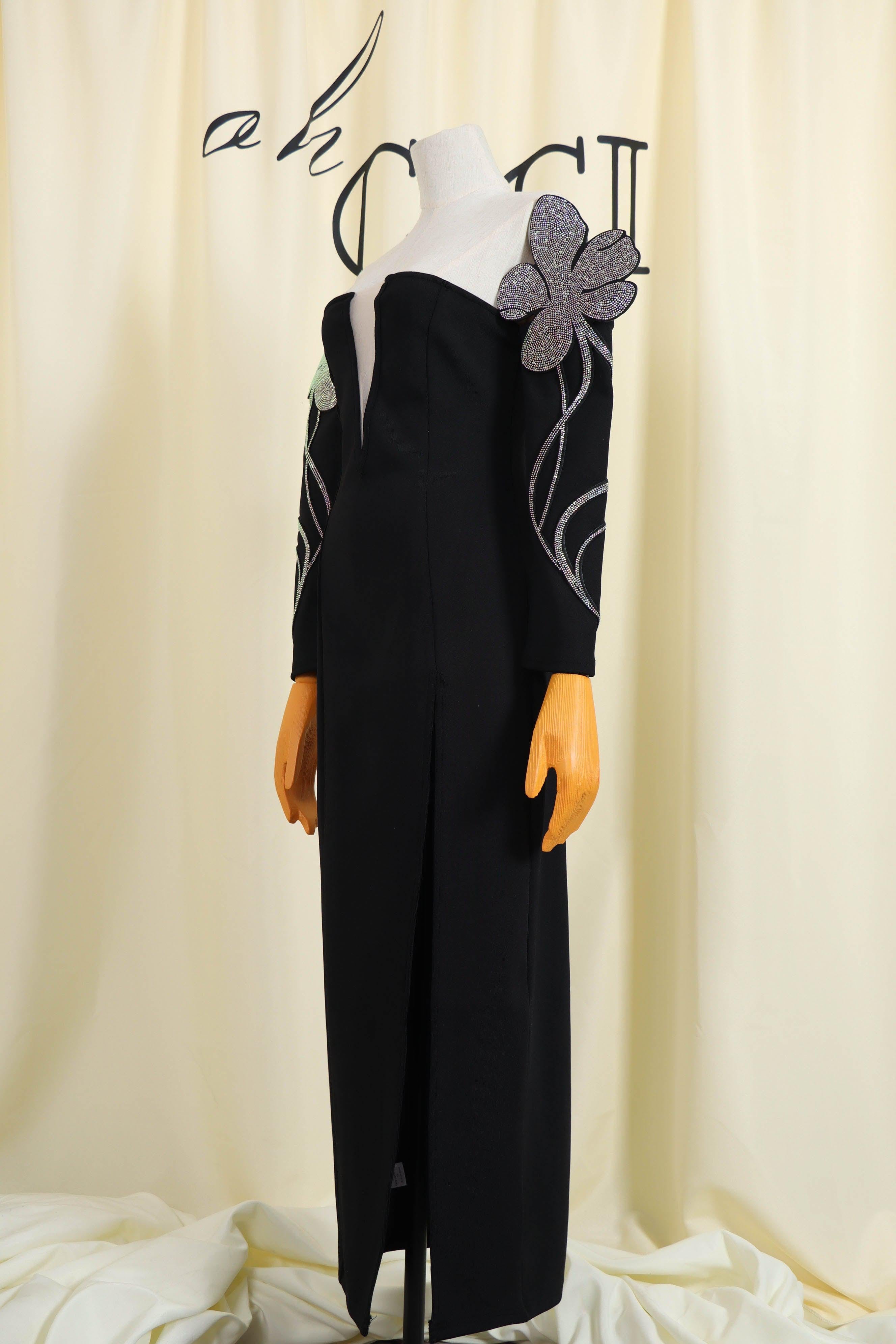 Schwarzes schulterfreies Maxi-Bandage-Kleid 