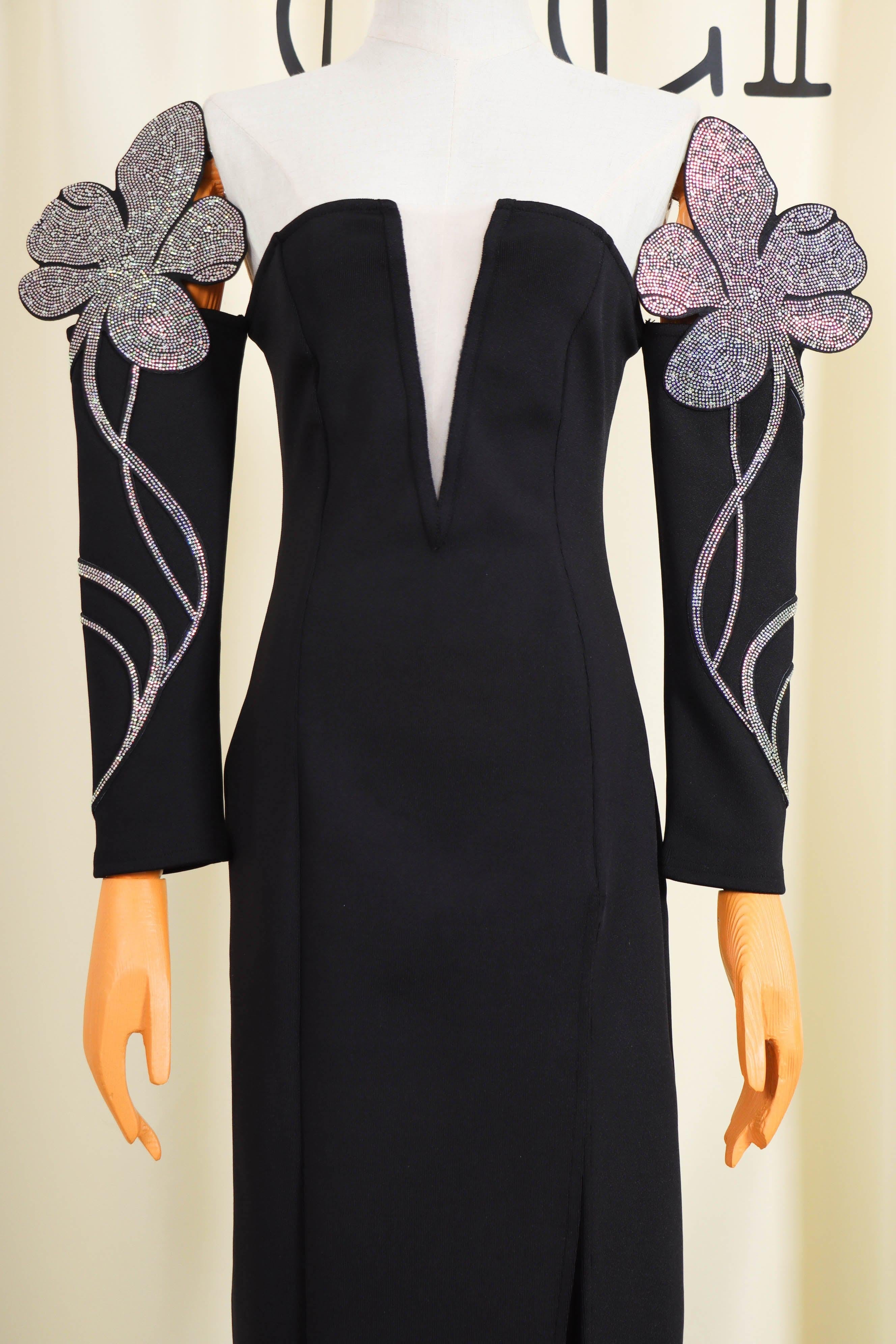 Schwarzes schulterfreies Maxi-Bandage-Kleid 