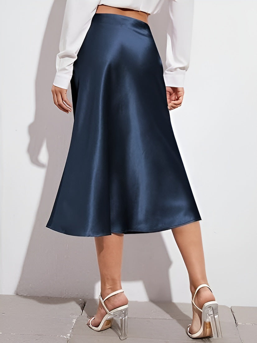 Minimalistischer Midirock aus Satin