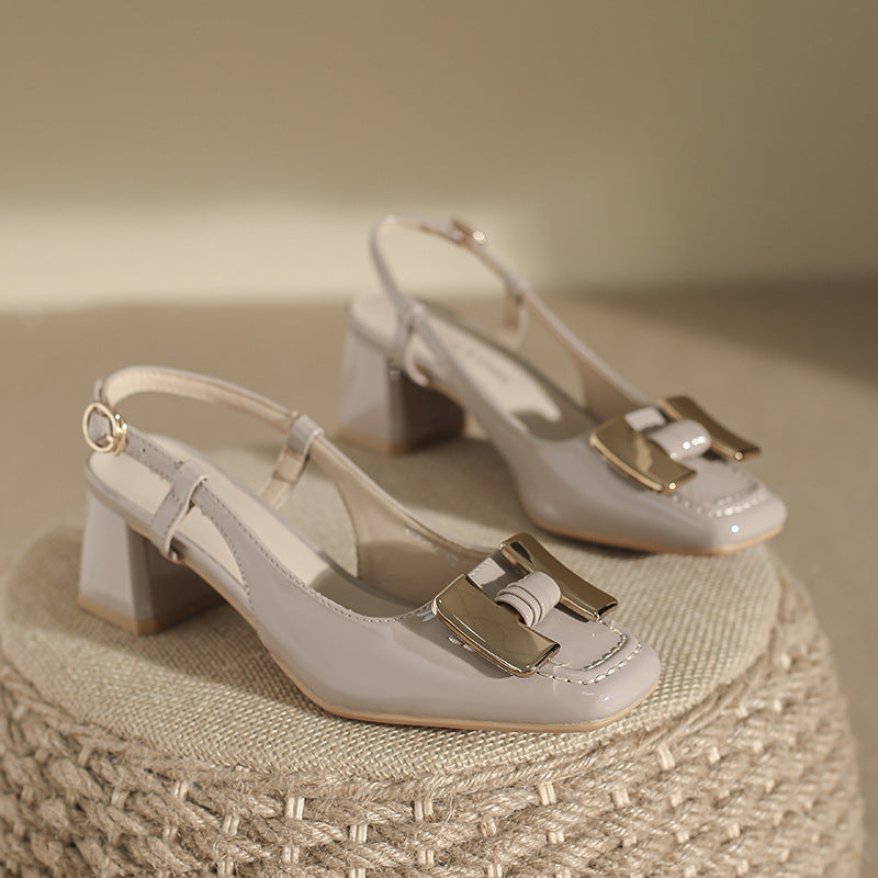 Delilah Slingback-Pumps mit Kette