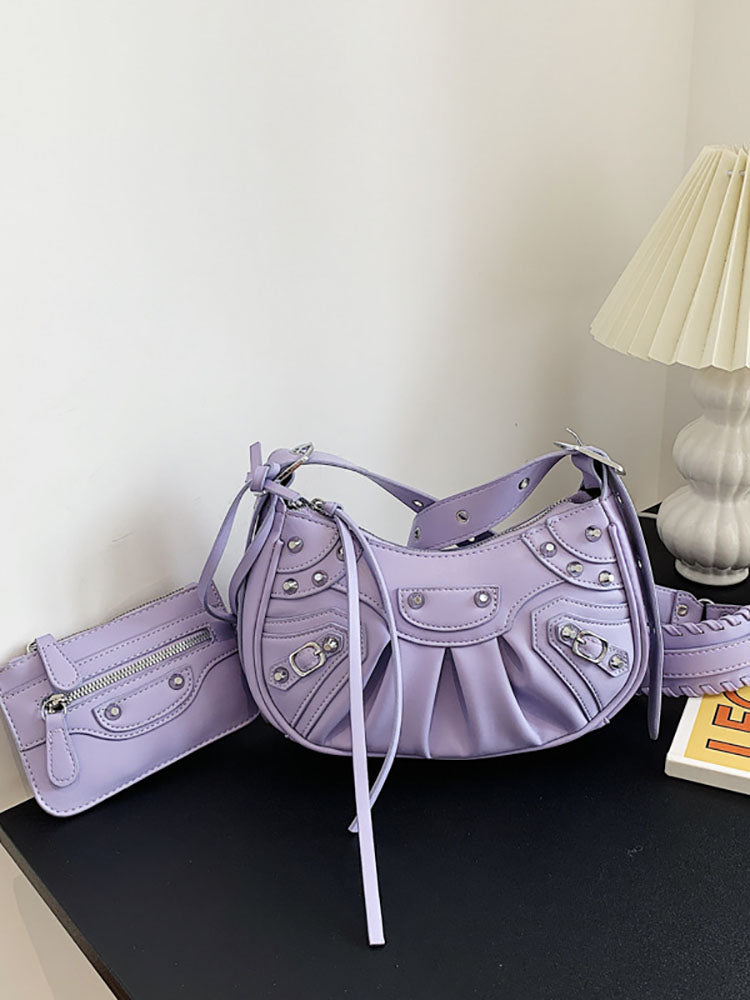 Schultertasche mit Nieten