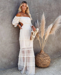 Seychelles – Gesmoktes Maxikleid mit Stufendesign – Creme