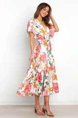 Taylen Maxikleid aus Satin mit Blumen- und Cut-Outs 