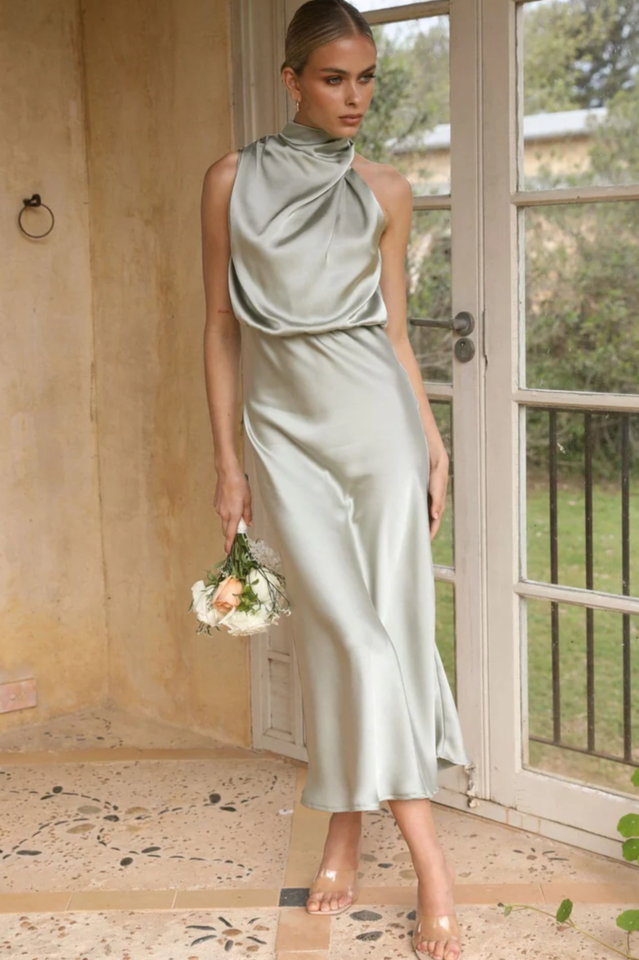Neckholder-Brautjungfernkleid aus Satin mit ärmellosem Schnitt