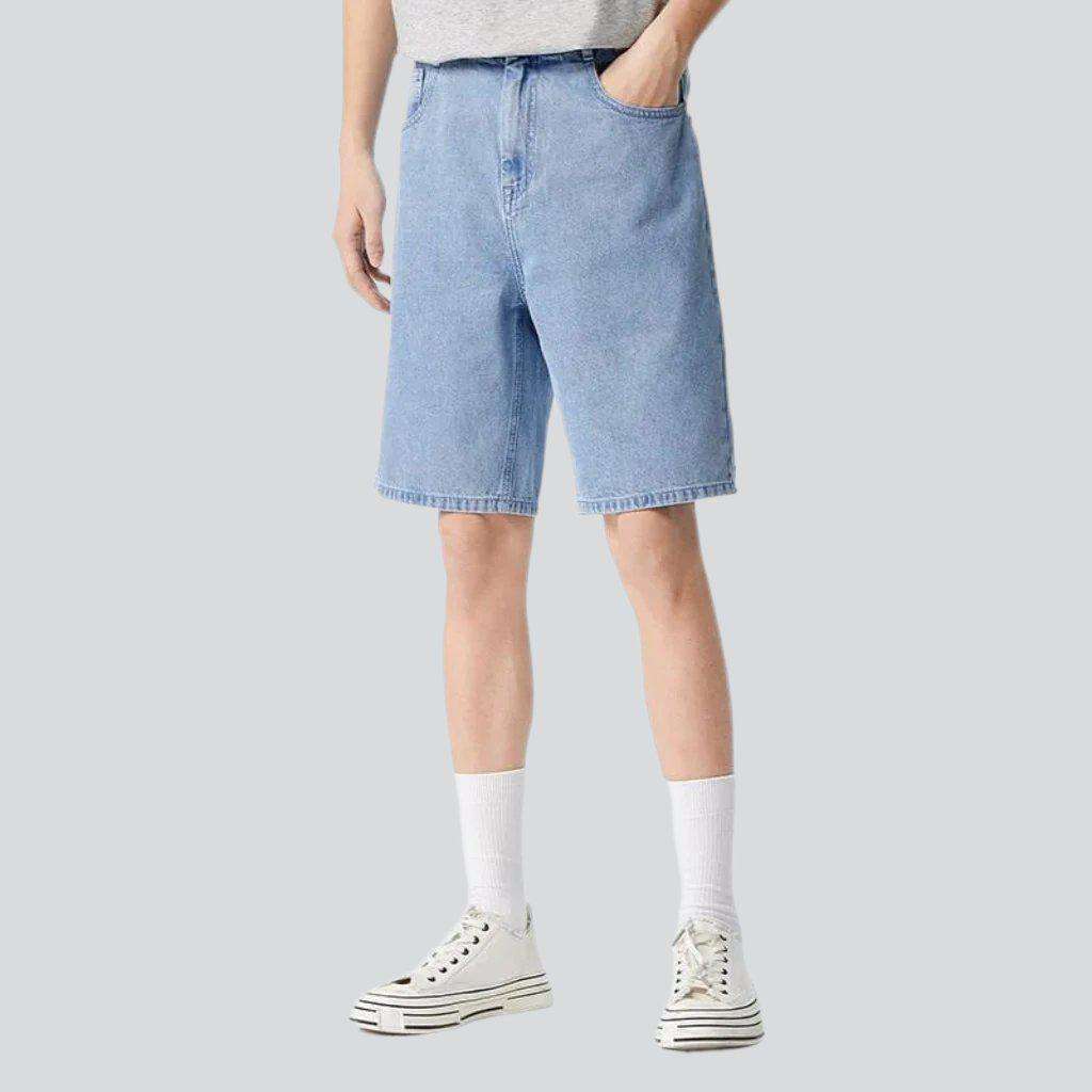 Loose men denim shorts
