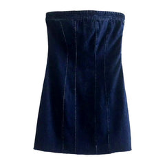 Trägerloses Jeanskleid mit ungesäumtem Saum