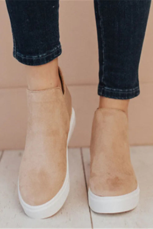 Stiefelette mit Keilabsatz