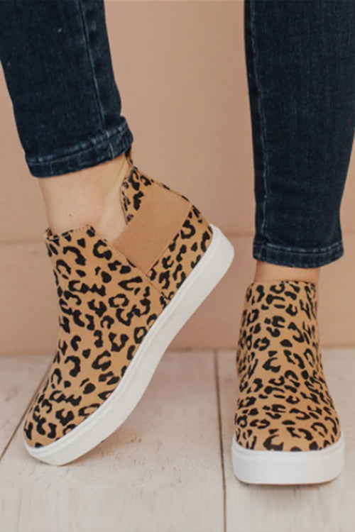 Stiefelette mit Keilabsatz