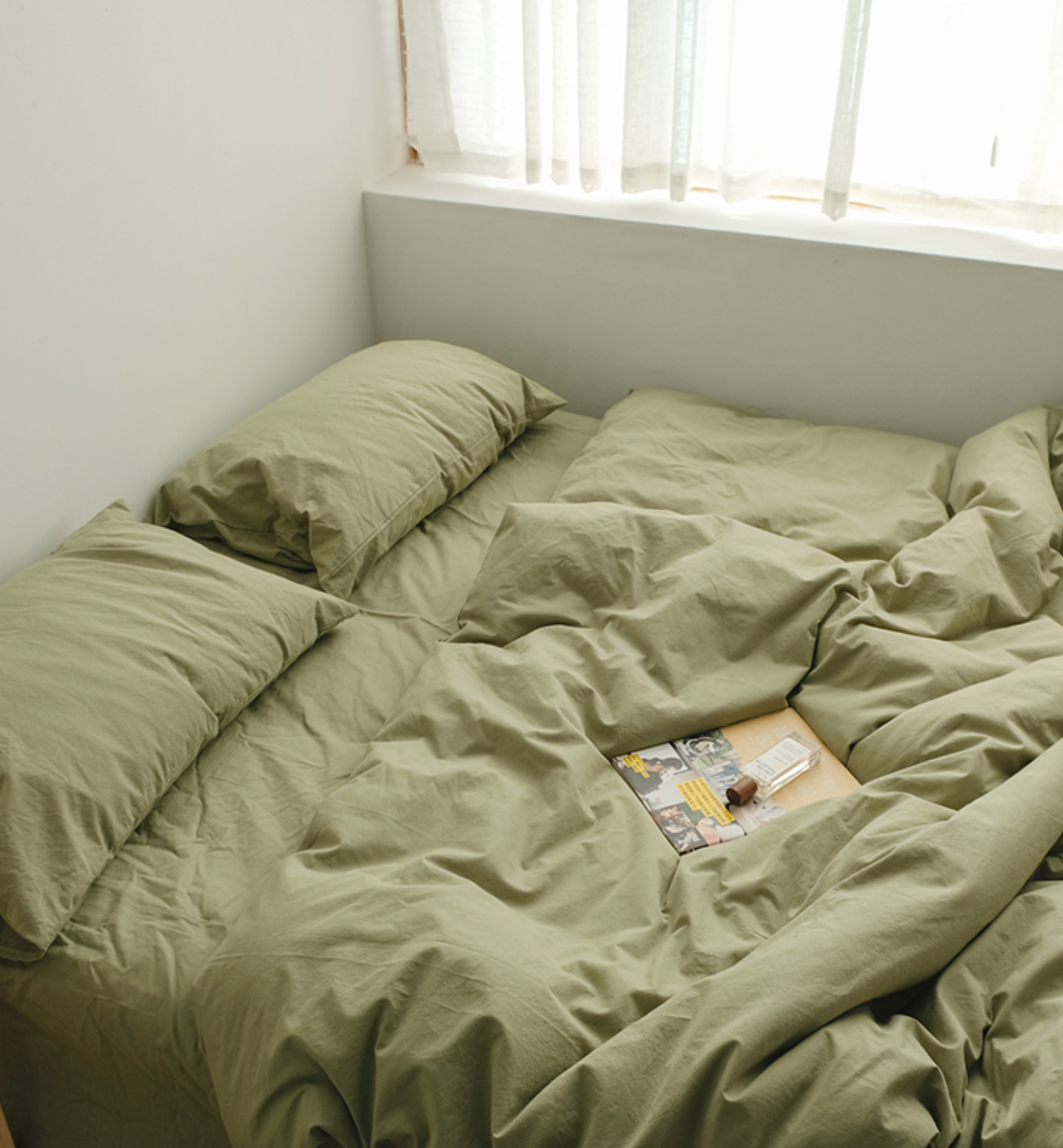 Earth Tone Bedding Set - Gray