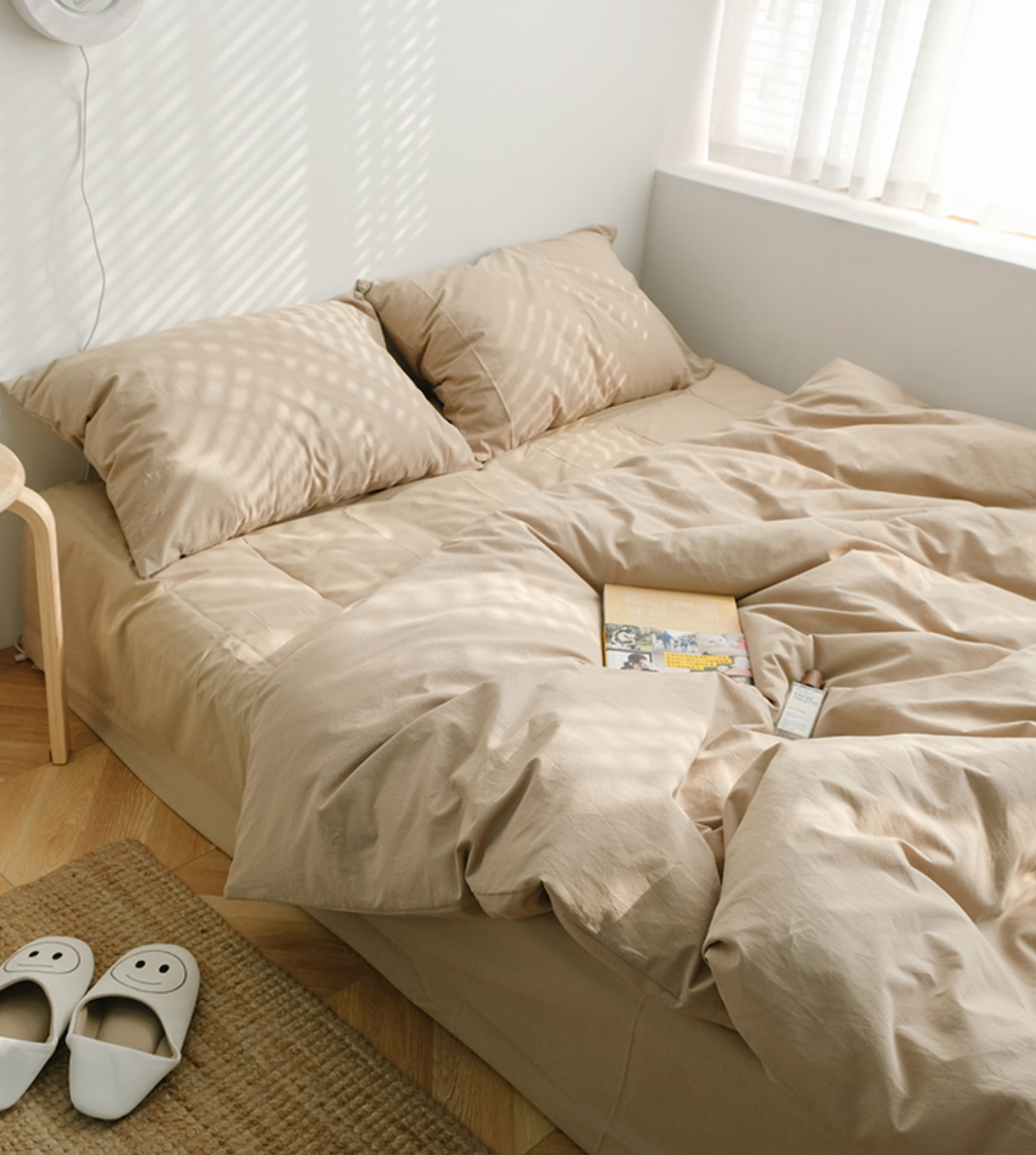 Earth Tone Bedding Set - Gray