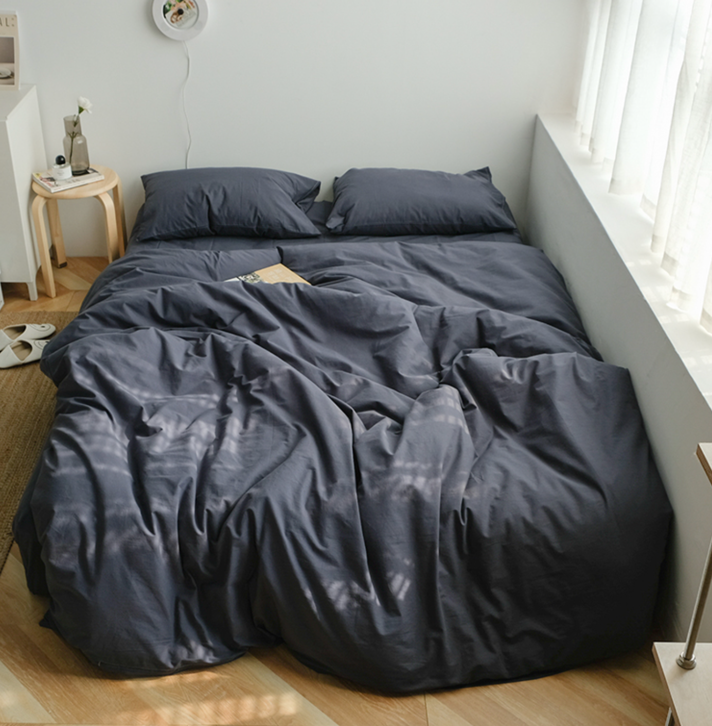 Earth Tone Bedding Set - Gray