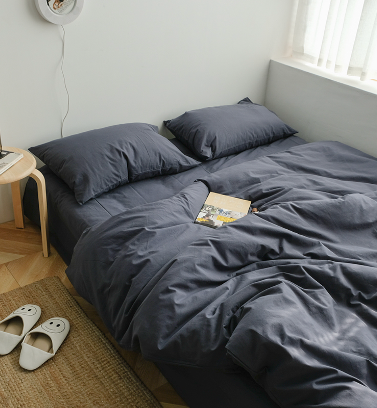 Earth Tone Bedding Set - Gray
