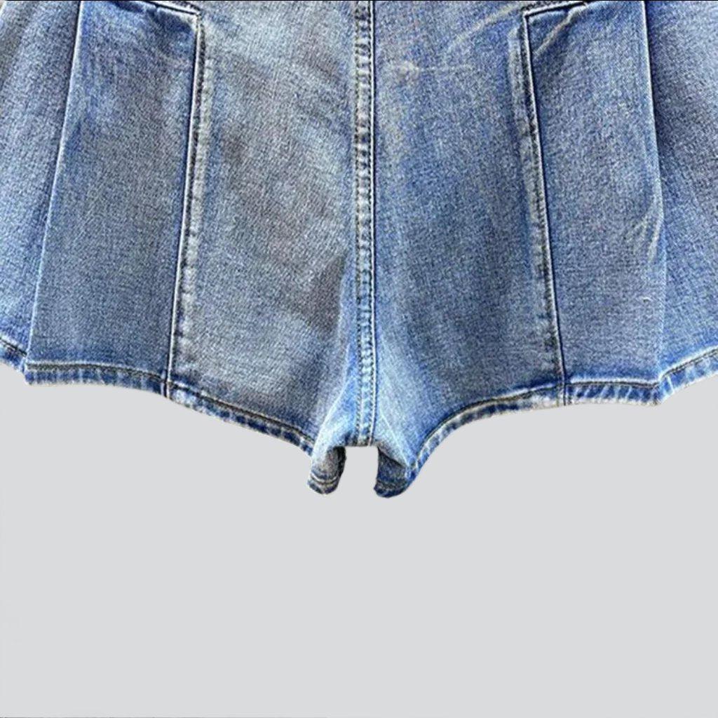 Pleated legs color denim shorts