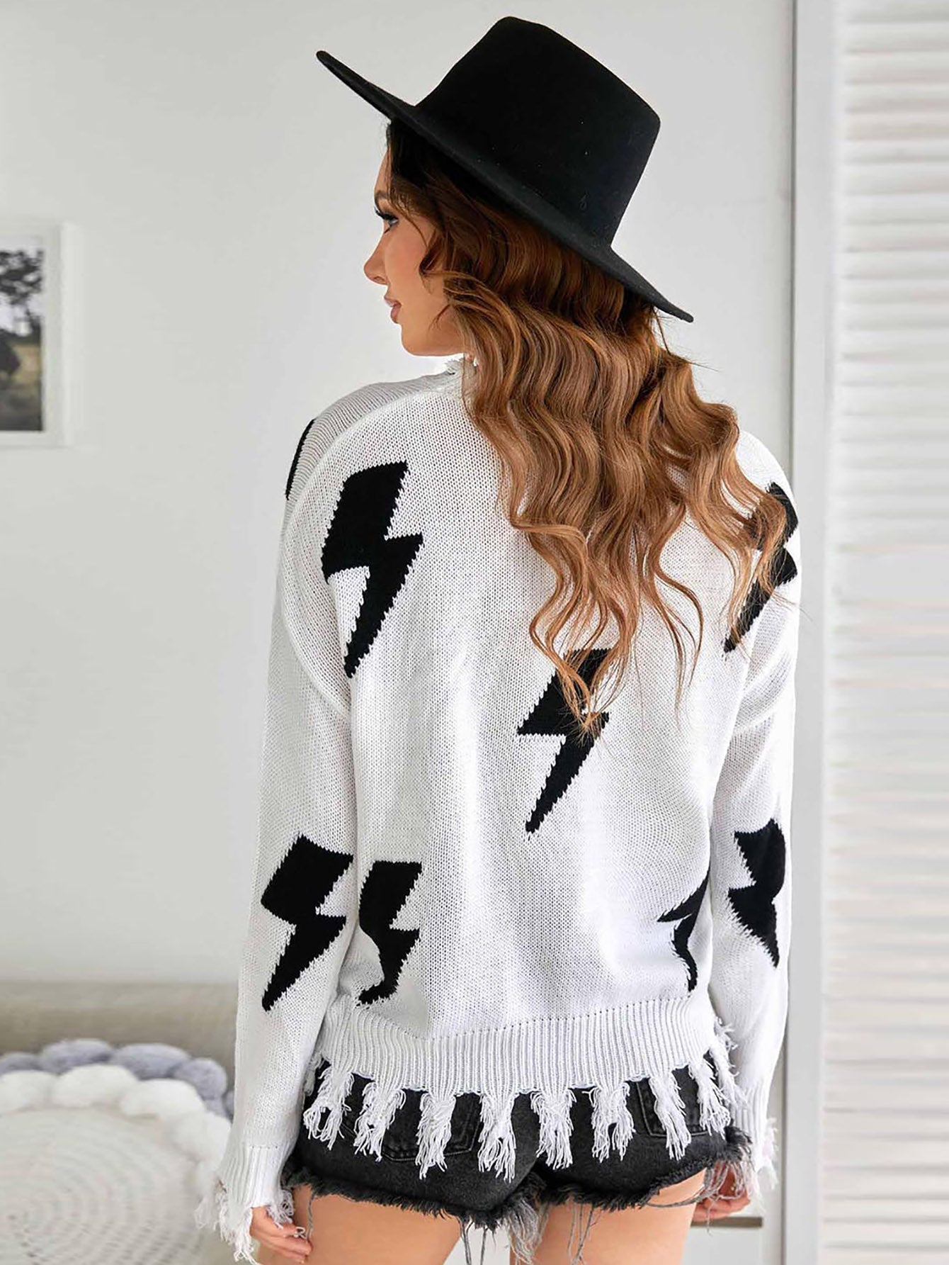 Women's Fashion Ripped Sweaters Crewneck Long Sleeve Loose Fit Printed Casual Knit Pullover Tops Sai Feel