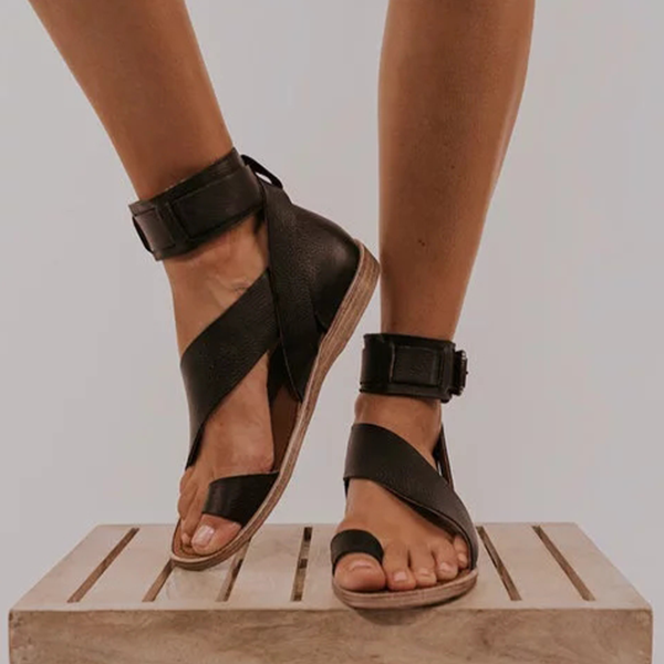 Flip-flops Flat Heel Buckle Strap Sandals Pairmore