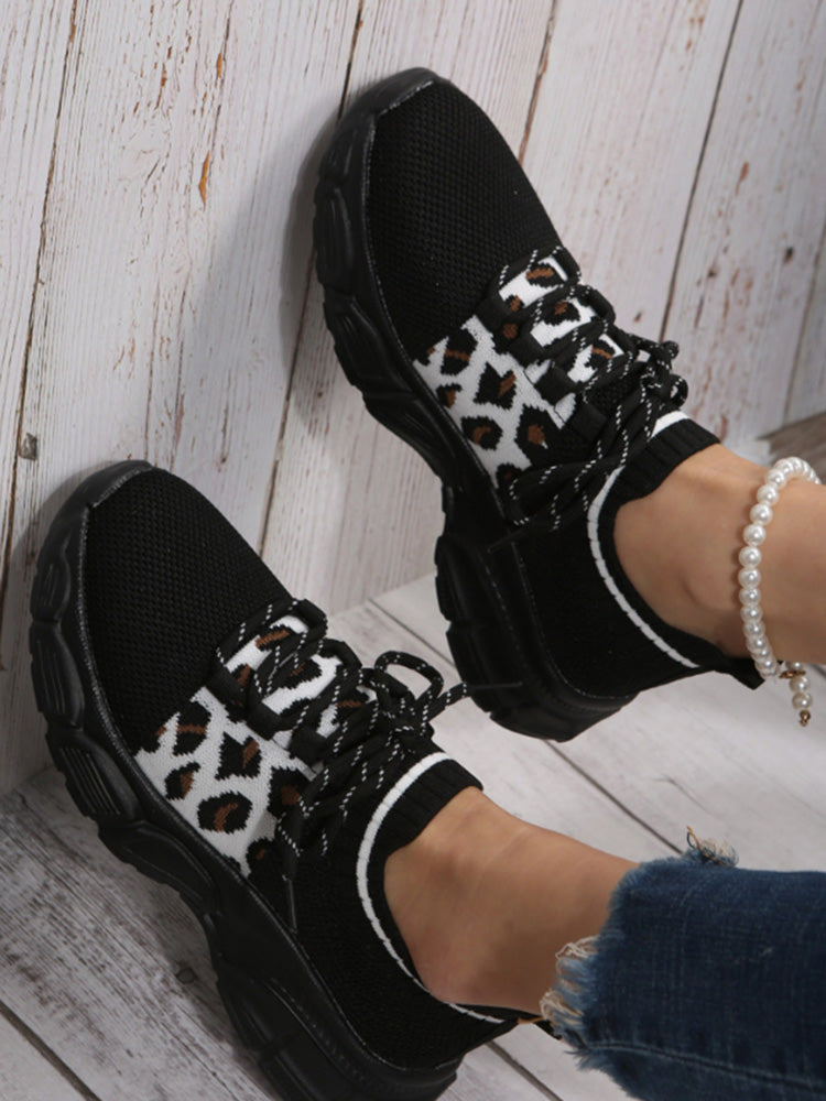 Sneakers mit Leopardenmuster und Patchwork