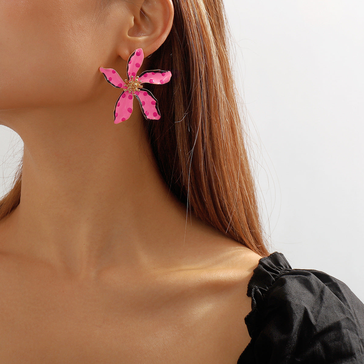 Flower Wave Point Earrings