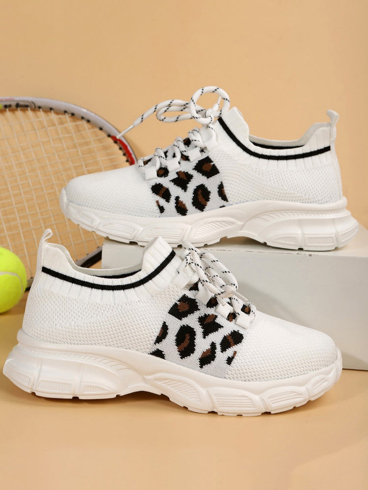 Sneakers mit Leopardenmuster und Patchwork