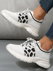 Sneakers mit Leopardenmuster und Patchwork