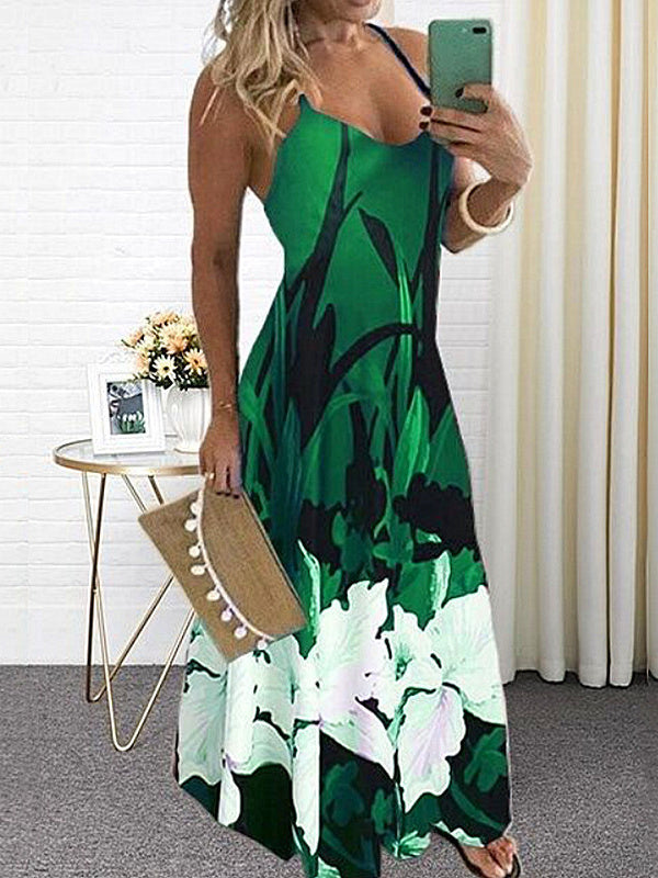 Kleid mit V-Ausschnitt, Blumenmuster und Trägern 