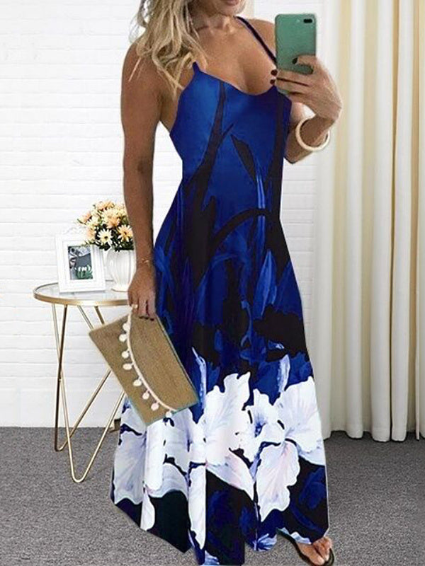 Kleid mit V-Ausschnitt, Blumenmuster und Trägern 