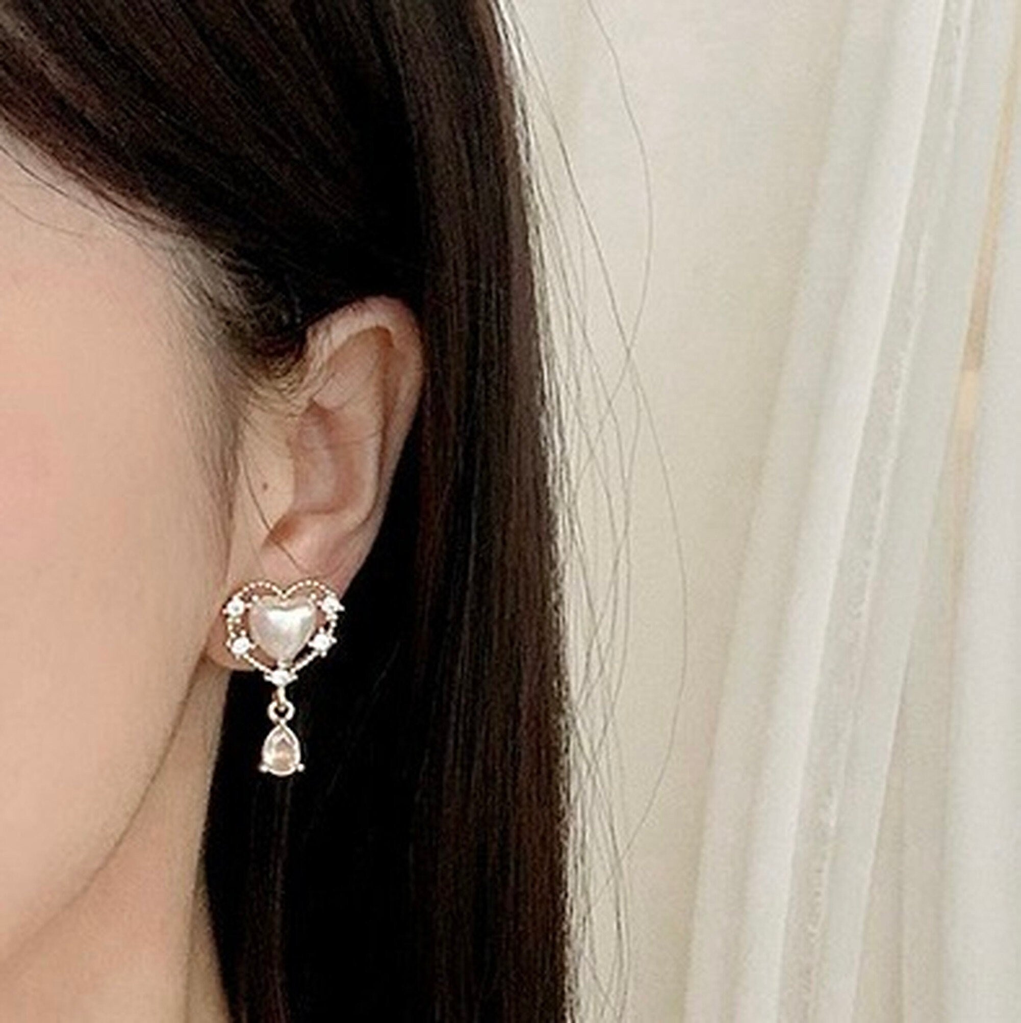 Romantic Pearl Heart Teardrop Earrings