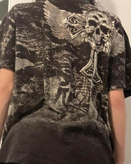 Umbriel – Oversize-T-Shirt mit Grunge-Grafik im Totenkopf-Stil