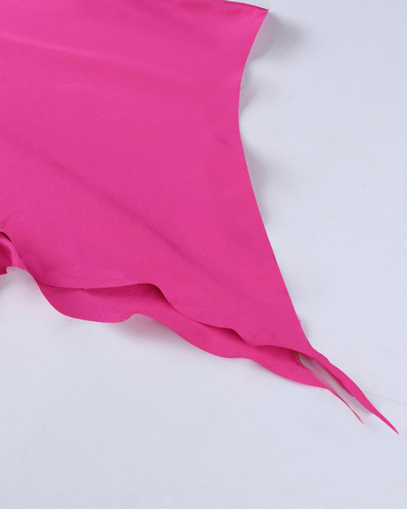 Phase Kinship – Kleid mit U-Ausschnitt 