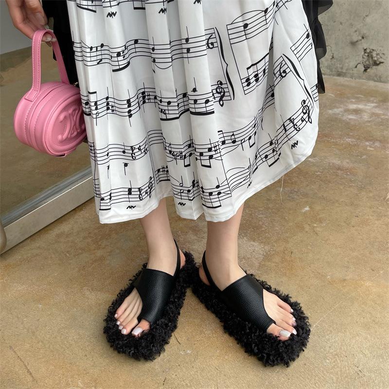 NewThick Bottom Fashionable Clip Toe Sandals Newgew