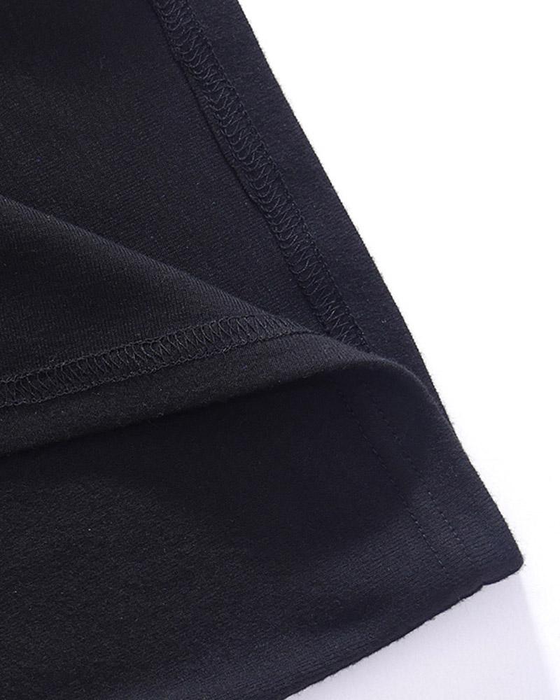 Duster Kurzes T-Shirt mit Ribcage-Grafik 