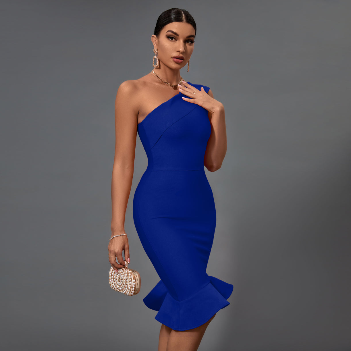 Bandagekleid mit One-Shoulder-Ausschnitt und Fischschwanz