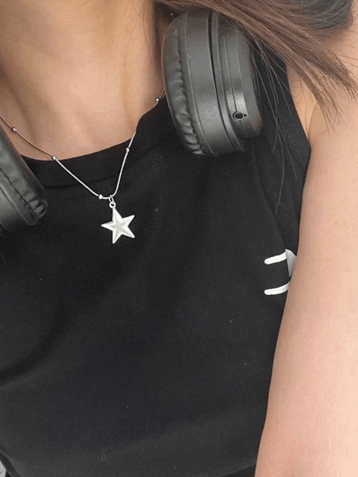 Silver Vintage Star Necklace