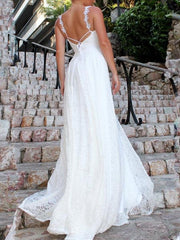 Langes Kleid mit V-Ausschnitt und Spitze