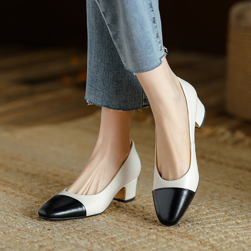 Göttliche flache Schuhe aus echtem Leder mit Kappe und niedrigem Absatz