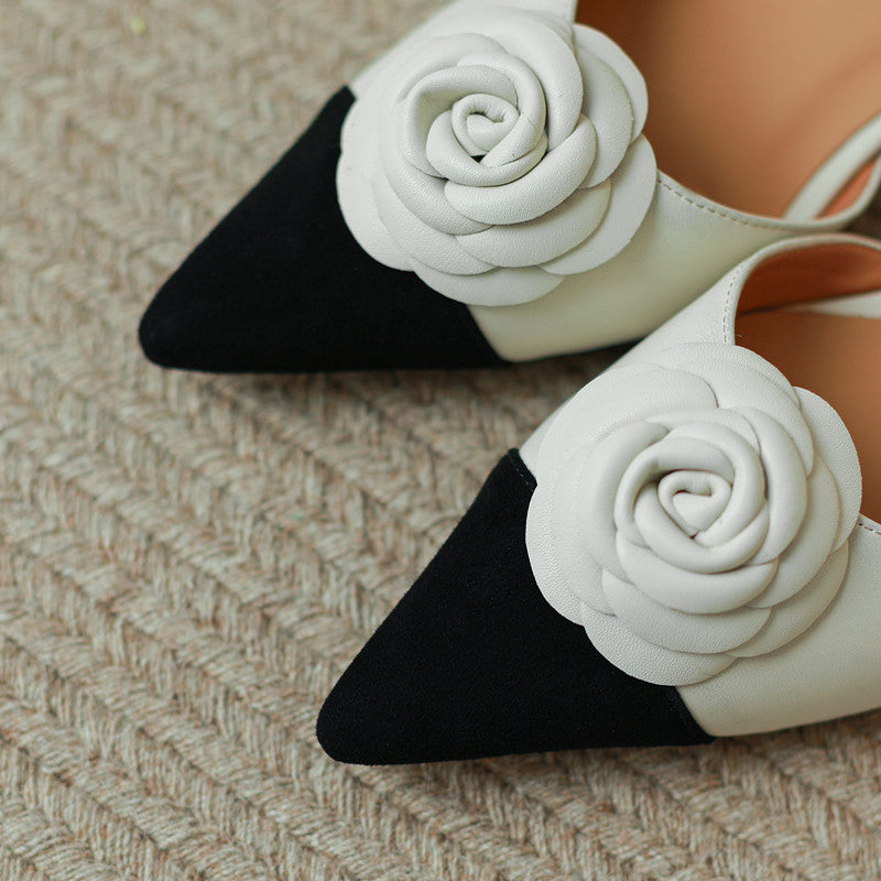 Deja – Handgemachte Slingback-Schuhe mit Blumenmuster und Cap Toe
