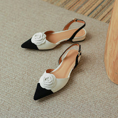 Deja – Handgemachte Slingback-Schuhe mit Blumenmuster und Cap Toe